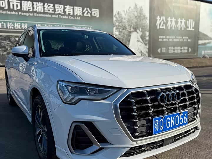 Фото 24 - Audi Q3