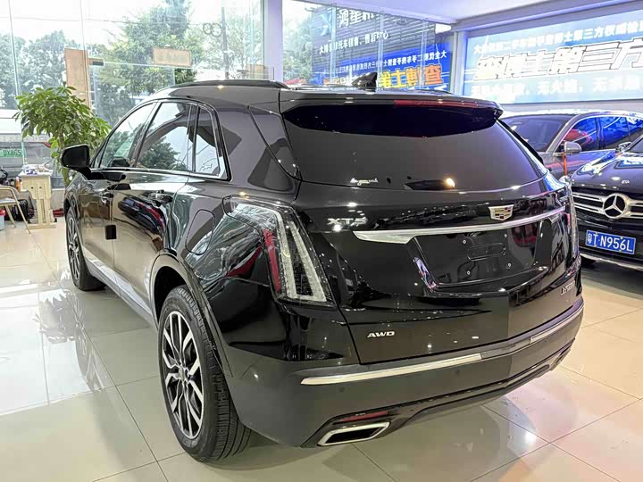 Фото 4 - Cadillac XT5