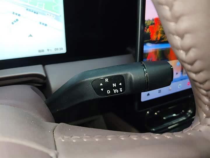 Фото 14 - Leapmotor C11