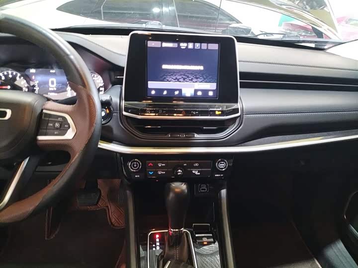 Фото 6 - Jeep Compass