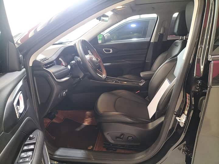 Фото 8 - Jeep Compass