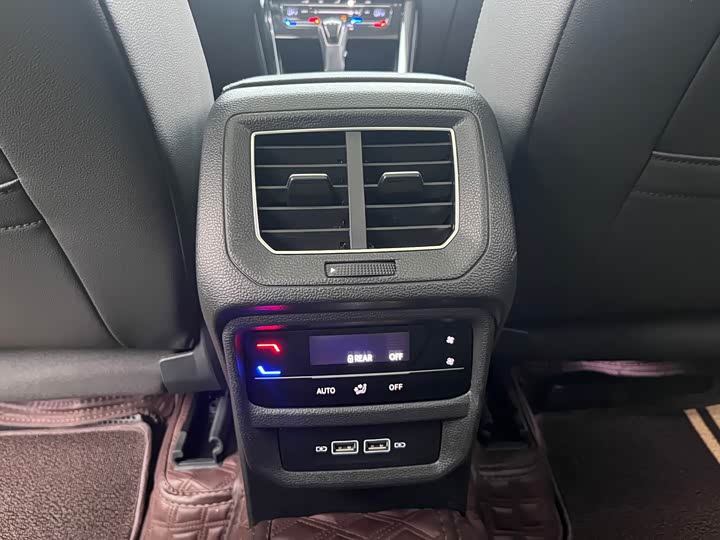 Фото 20 - Volkswagen Tayron