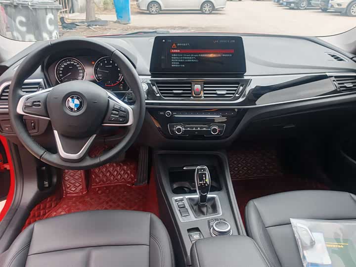 Фото 9 - BMW 1 Series