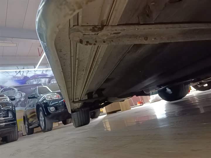 Фото 5 - Hyundai Santa Fe