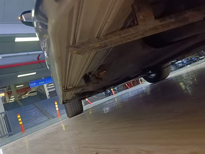 Фото 6 - Hyundai Santa Fe