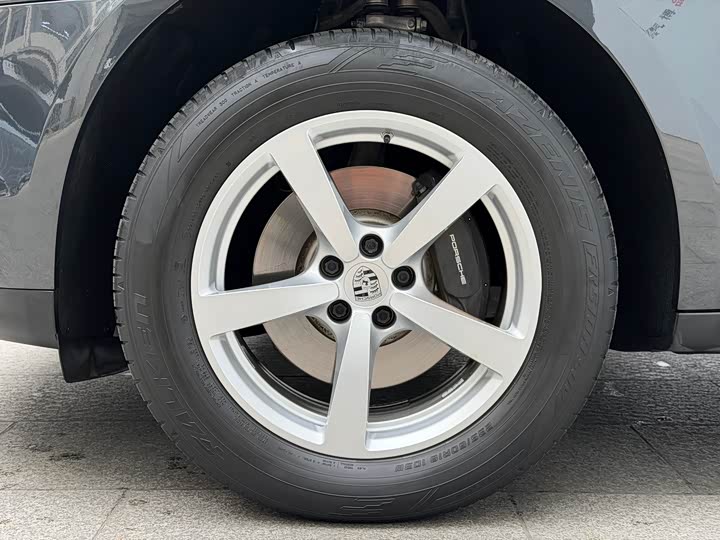 Фото 18 - Porsche Macan