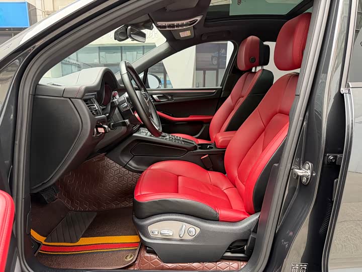 Фото 8 - Porsche Macan