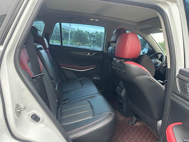 Фото 10 - Changan CS75