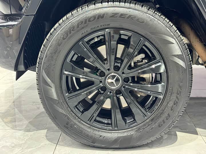 Фото 6 - Mercedes-Benz G-Class