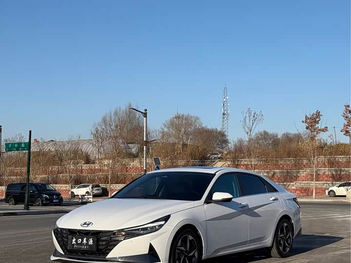 Фото 1 - Hyundai Elantra N line