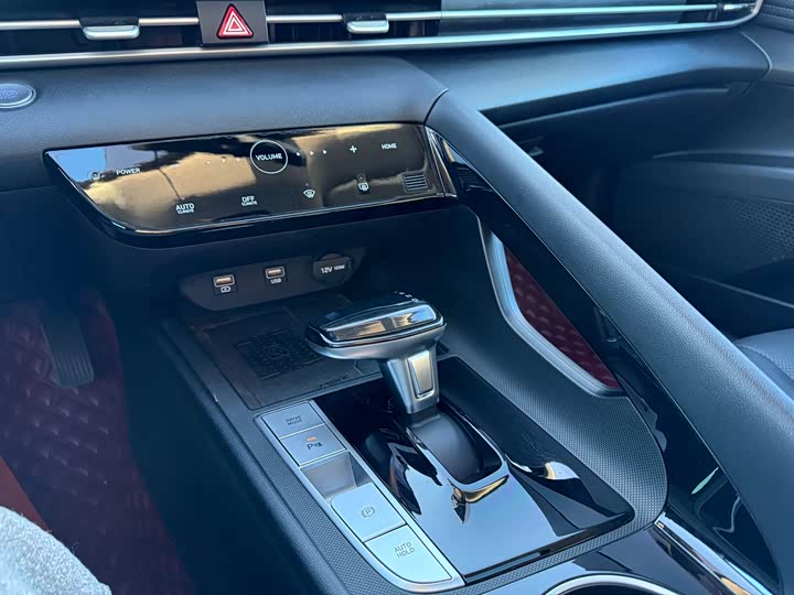 Фото 14 - Hyundai Elantra N line