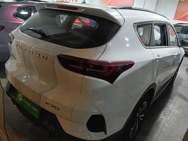 Фото 7 - Jetour X70