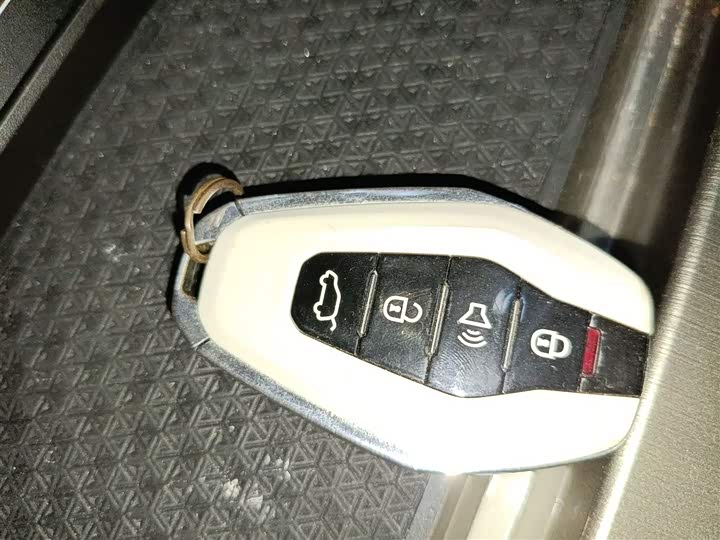 Фото 9 - Jetour X70