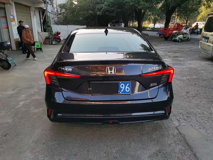 Фото 5 - Honda Integra