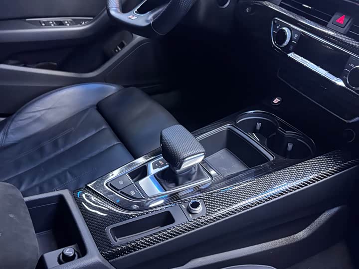 Фото 10 - Audi A5