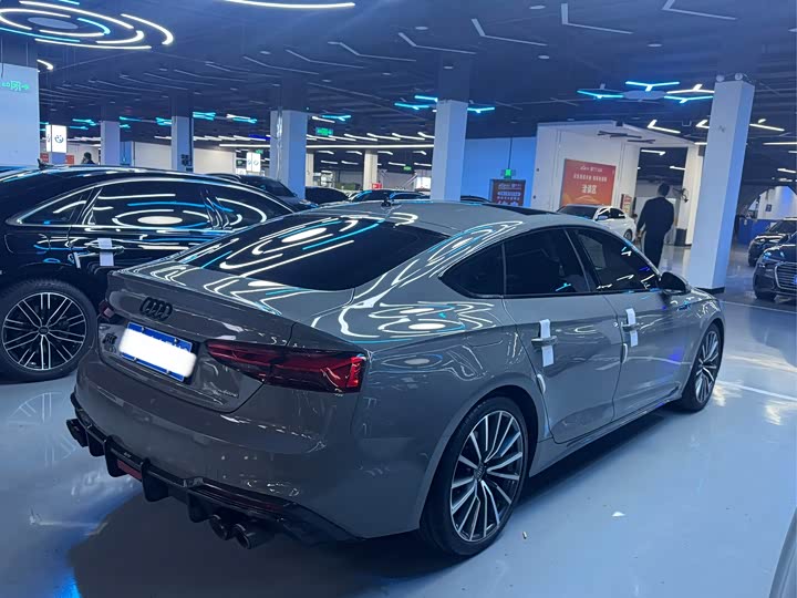 Фото 13 - Audi A5