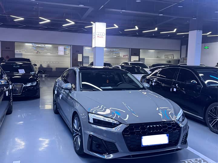 Фото 2 - Audi A5