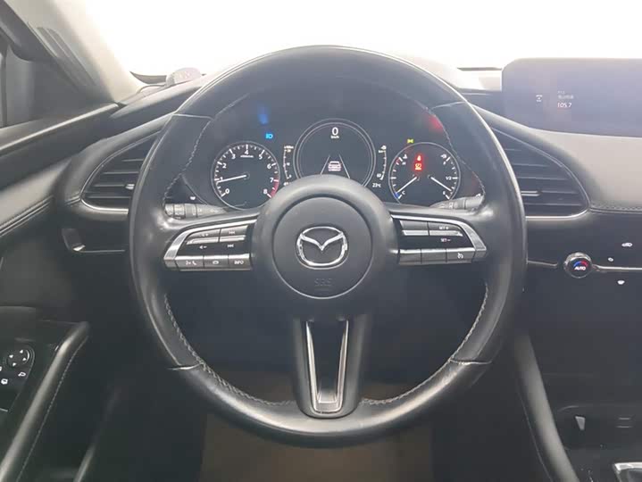 Фото 15 - Mazda 3 (Axela)