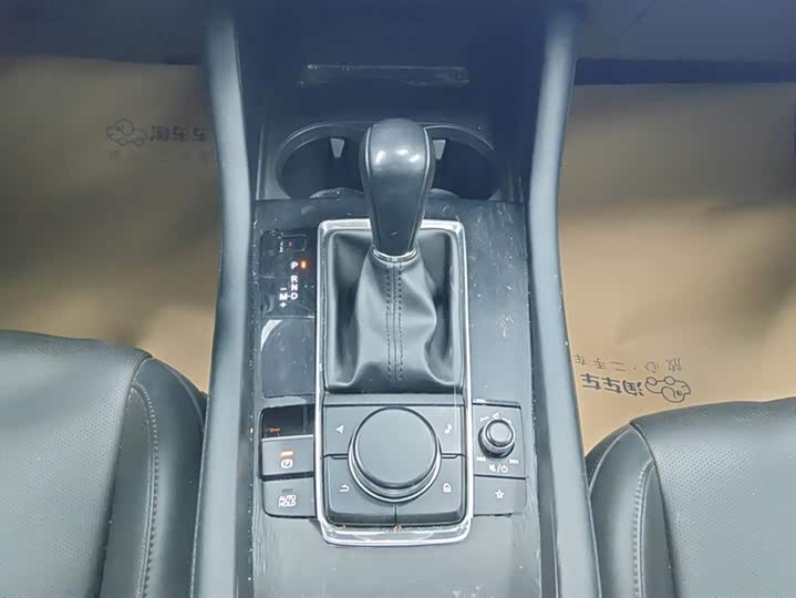 Фото 16 - Mazda 3 (Axela)