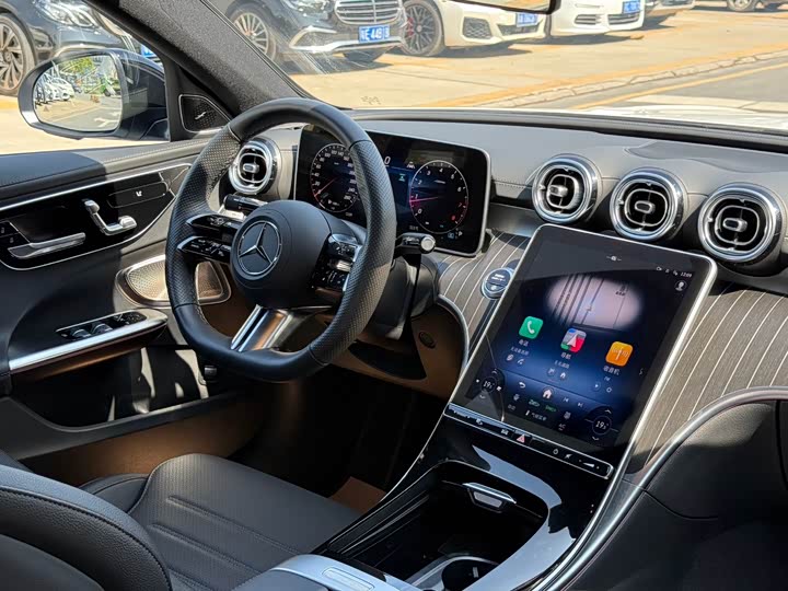 Фото 10 - Mercedes-Benz C-Class