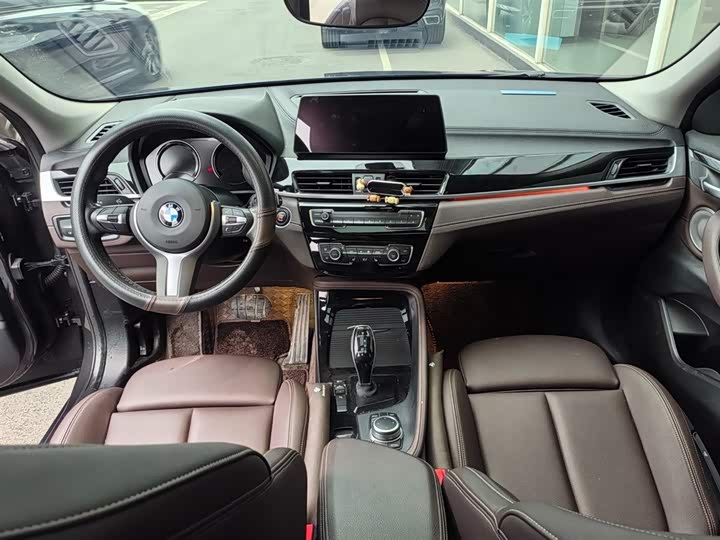Фото 8 - BMW X2