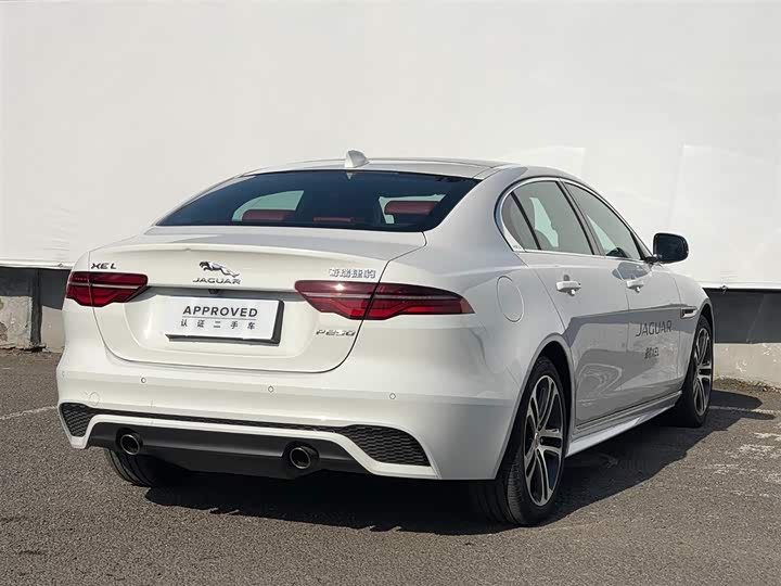 Фото 7 - Jaguar XE L
