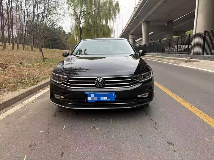 Фото 2 - Volkswagen Magotan