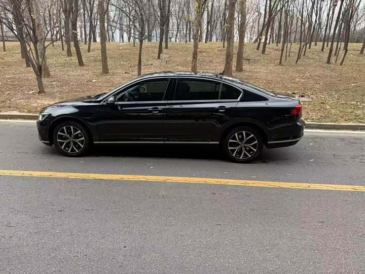 Фото 3 - Volkswagen Magotan