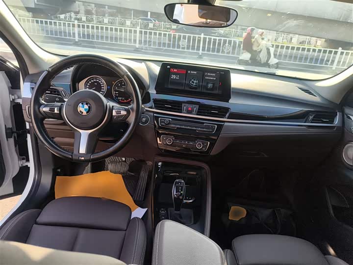 Фото 10 - BMW X2