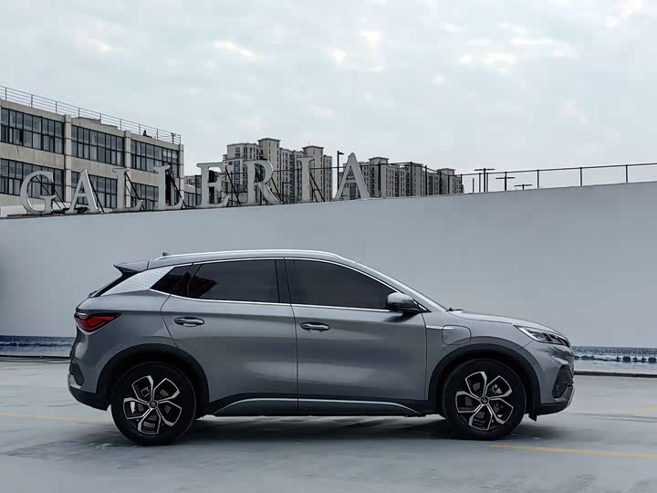 Фото 3 - BYD Yuan Plus