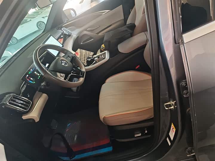 Фото 15 - BYD Song Pro Hybrid