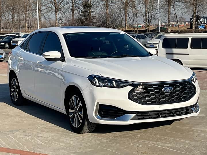 Фото 3 - Ford Escort