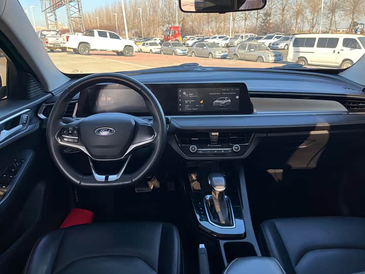 Фото 7 - Ford Escort