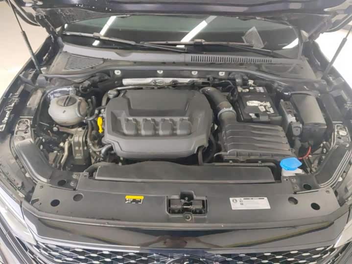 Фото 10 - Volkswagen Passat