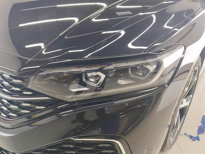 Фото 5 - Volkswagen Passat