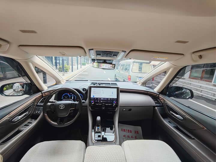 Фото 7 - Toyota Alphard