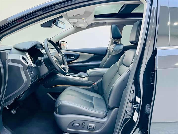 Фото 8 - Nissan Murano