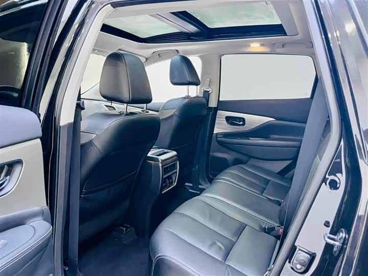 Фото 9 - Nissan Murano