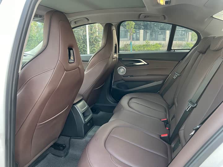 Фото 6 - BMW 1 Series