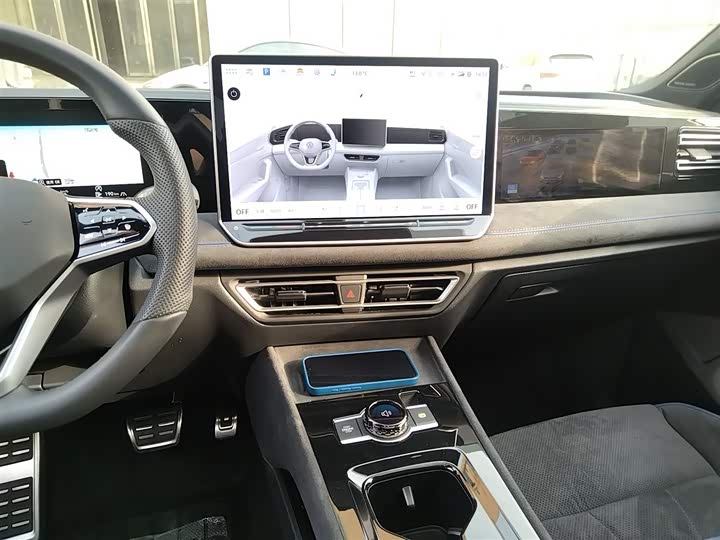 Фото 5 - Volkswagen Tiguan L Pro