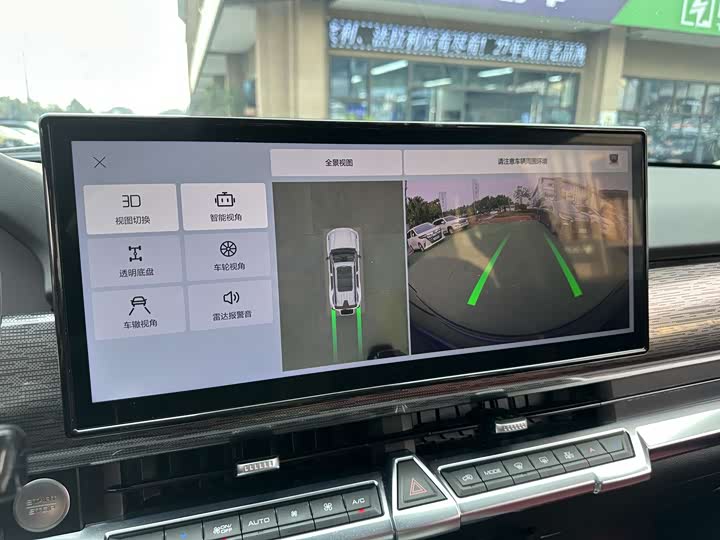 Фото 21 - Tank 400 Hybrid