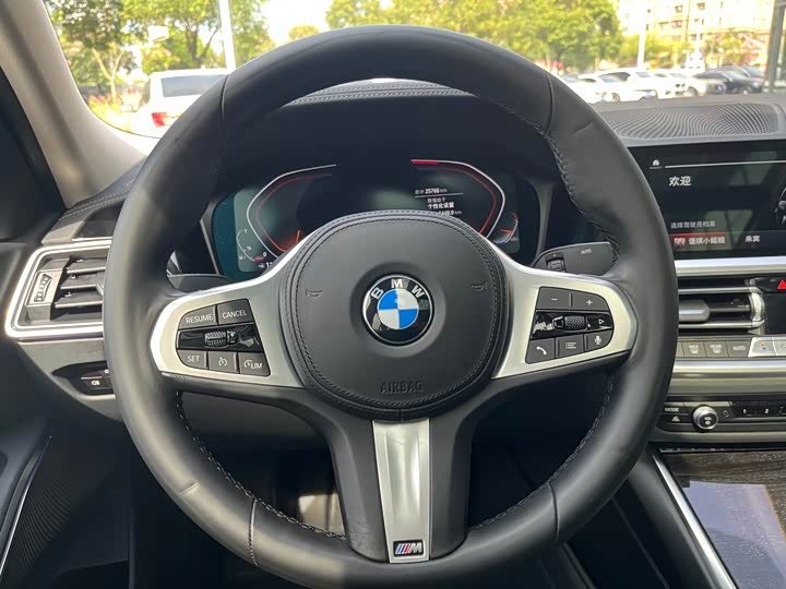 Фото 15 - BMW 3 Series