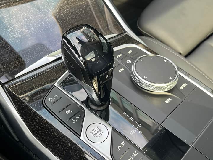 Фото 24 - BMW 3 Series