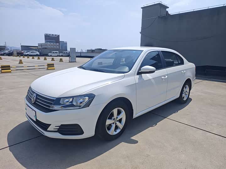 Фото 1 - Volkswagen Lavida