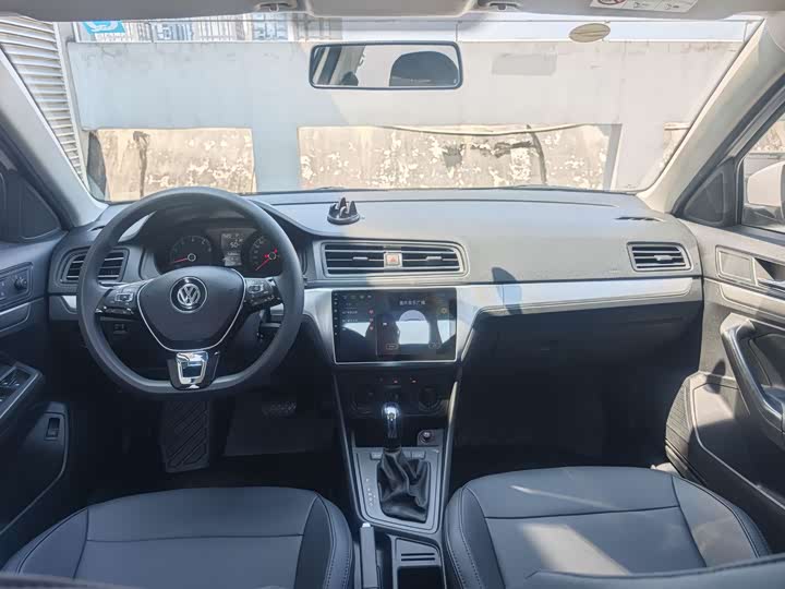 Фото 11 - Volkswagen Lavida