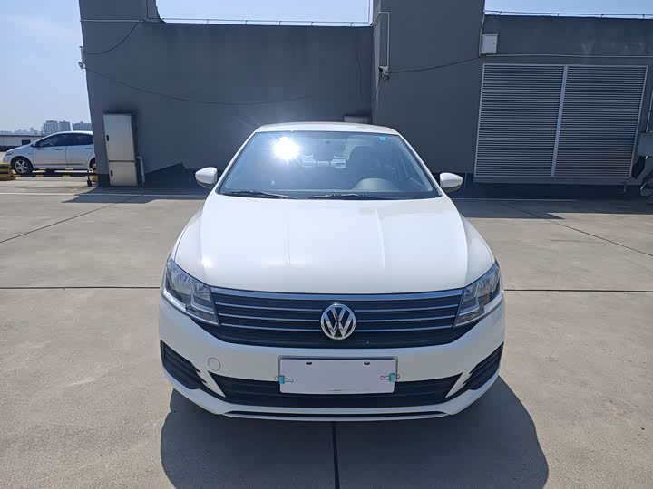 Фото 2 - Volkswagen Lavida