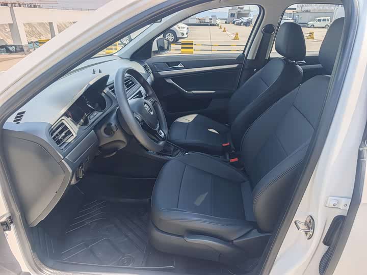 Фото 6 - Volkswagen Lavida