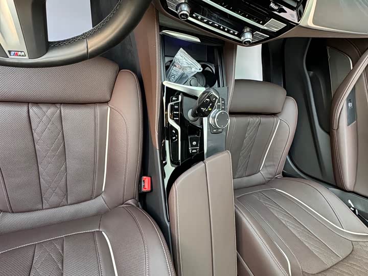 Фото 12 - BMW 5 Series