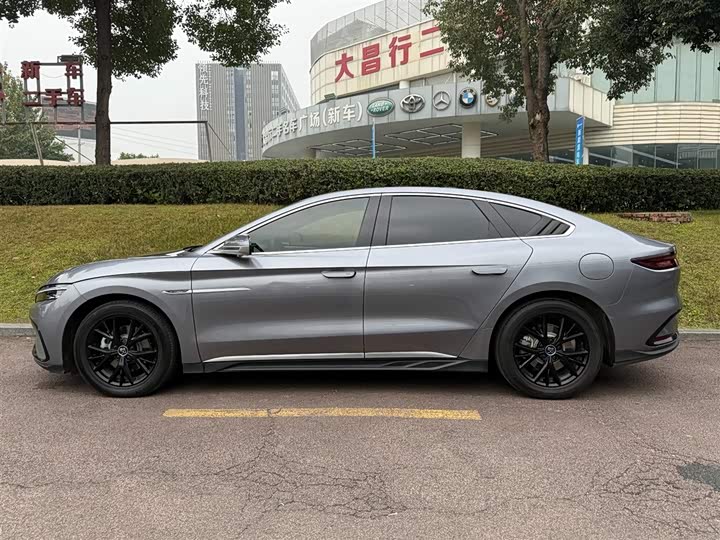 Фото 3 - BYD Han