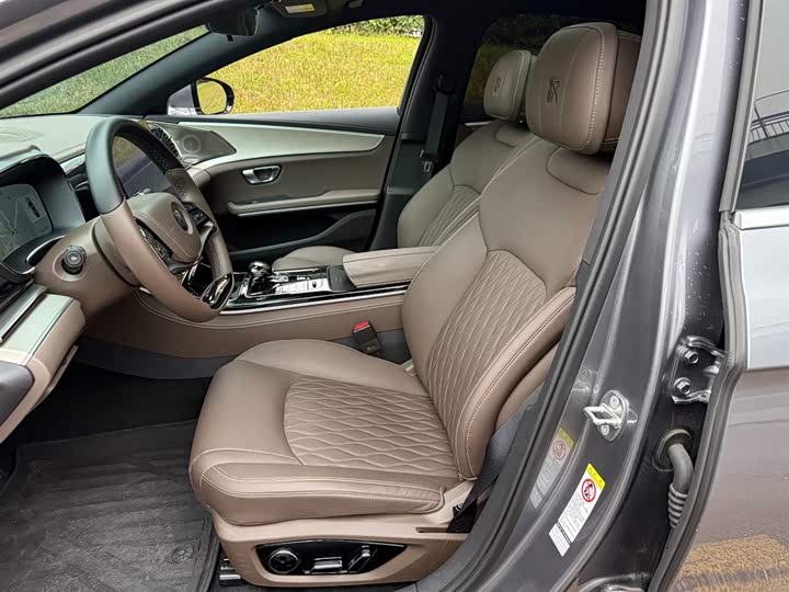 Фото 8 - BYD Han